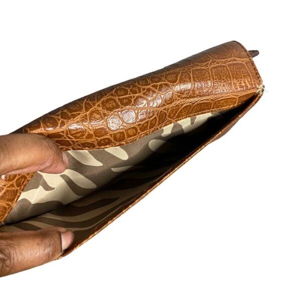 Anne Klein Women's Brown Crocodile Embossed Vegan Leather Wallet - Picture 3 of 8